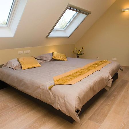 De Kiezel Bed & Breakfast Хаселт Екстериор снимка