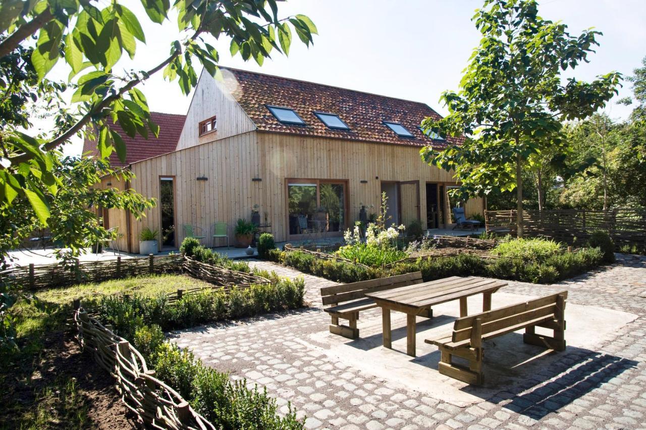 De Kiezel Bed & Breakfast Хаселт Екстериор снимка